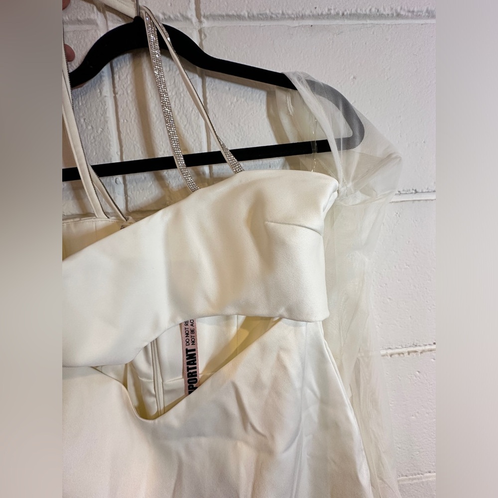 NWT House of CB LouLou Dress - Picture 13 of 13